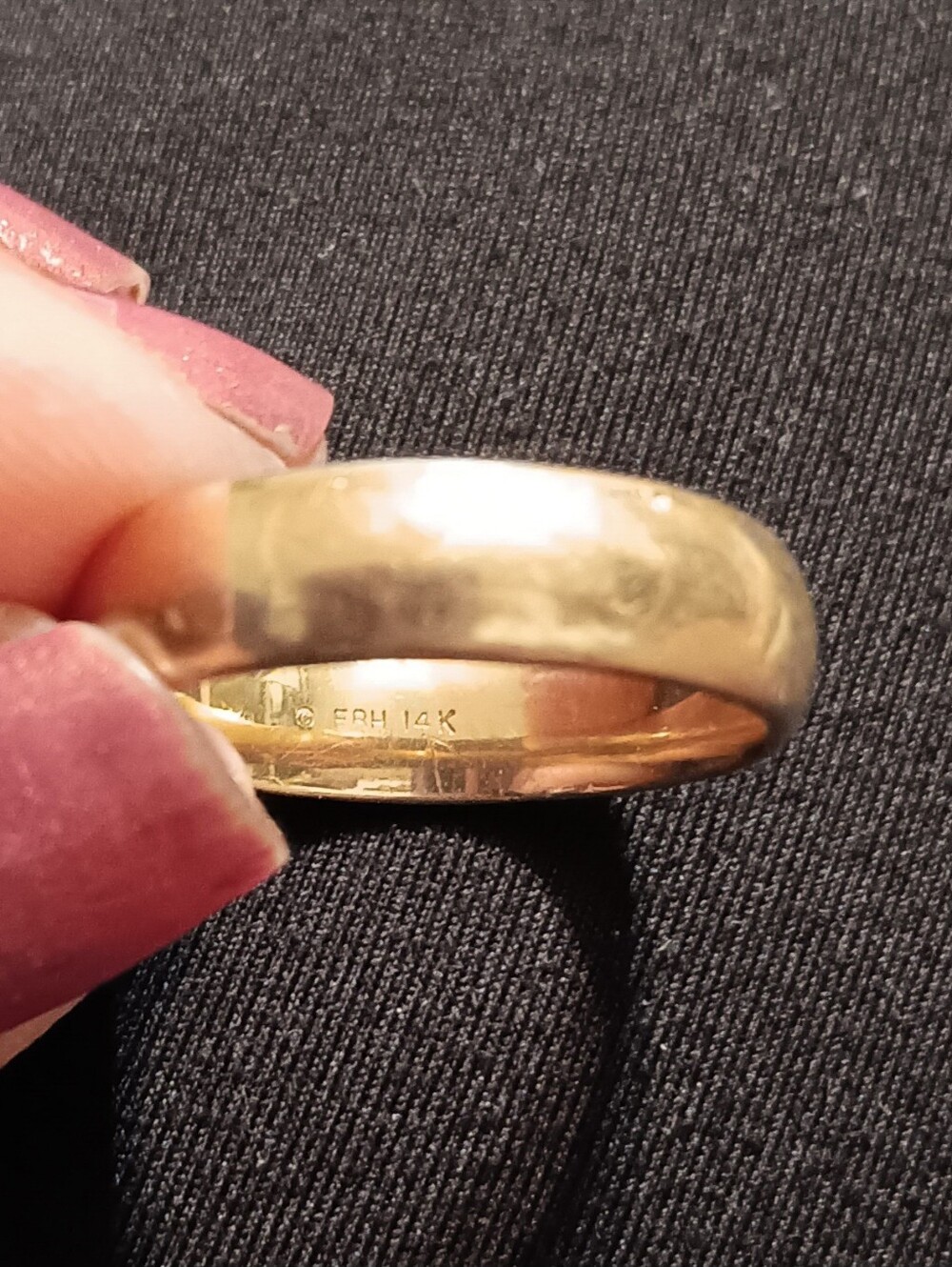 14k Yellow Gold Band.Firm